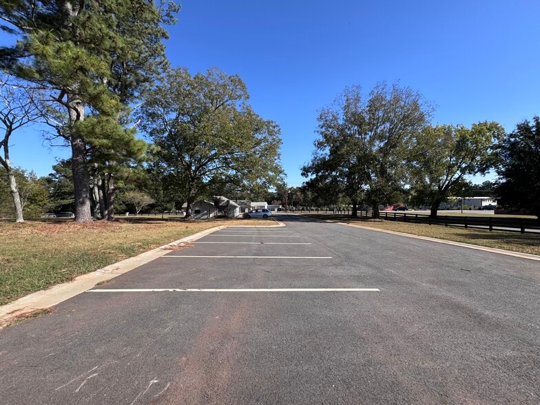 More Photos Of 1535 Dahlonega Highway, Cumming Office Residential For Sale