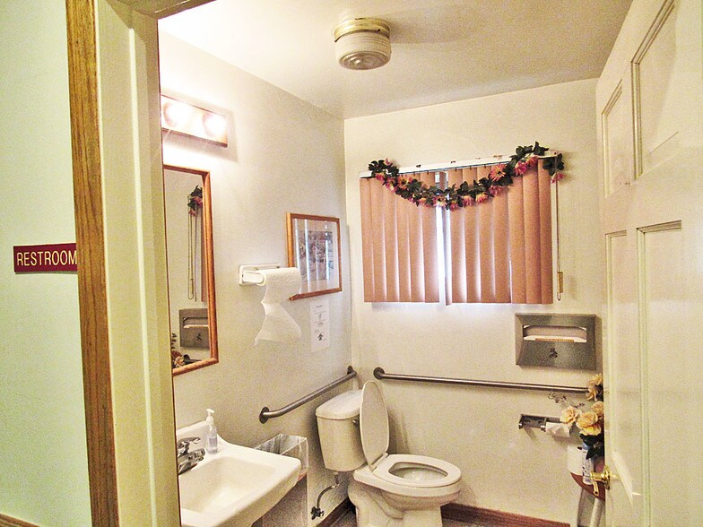 More Photos Of 1681 N Waterman, San Bernardino Medical For Sale