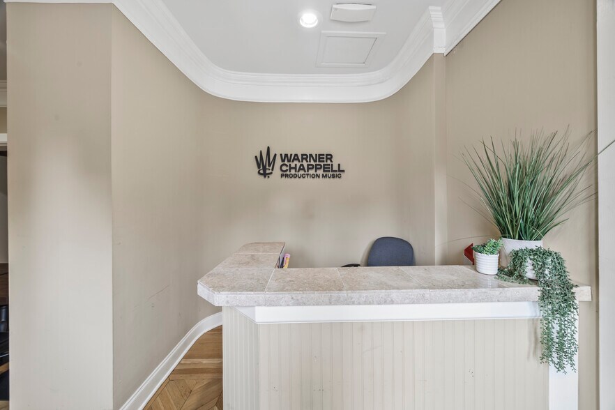 More Photos Of 1033 16th Ave S, Nashville Office For Sale