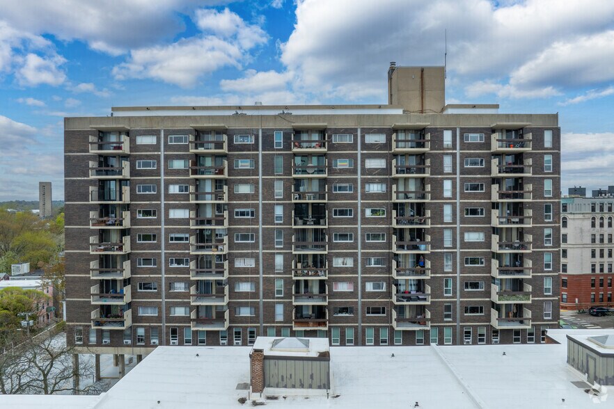 More Photos Of 872 Massachusetts Ave, Cambridge Apartments For Lease