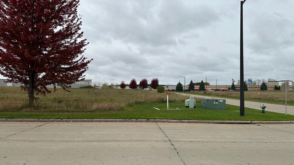 Primary Photo Of 2600-2750 Progress Way, Kaukauna Industrial For Lease