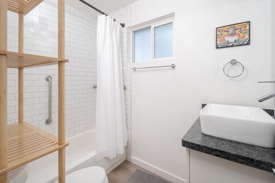 More Photos Of 4401 N 21st St, Phoenix Apartments For Sale