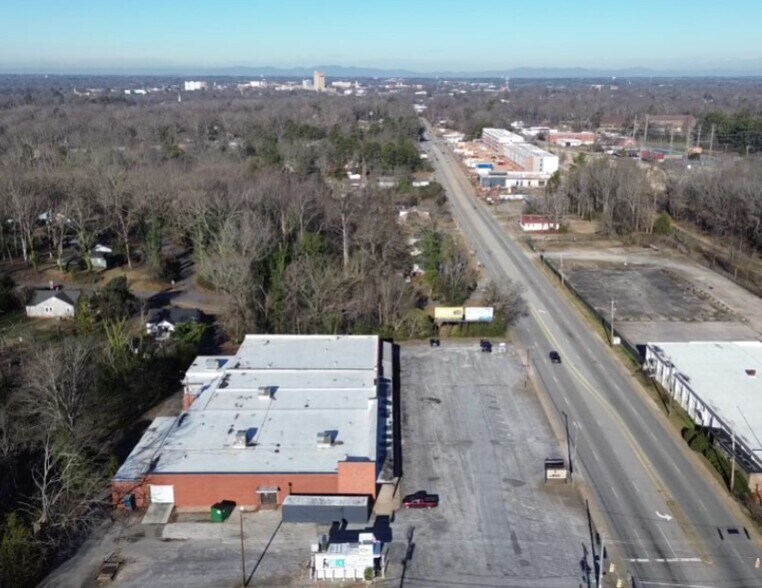 More Photos Of 1206-1214 Union St, Spartanburg Storefront For Sale