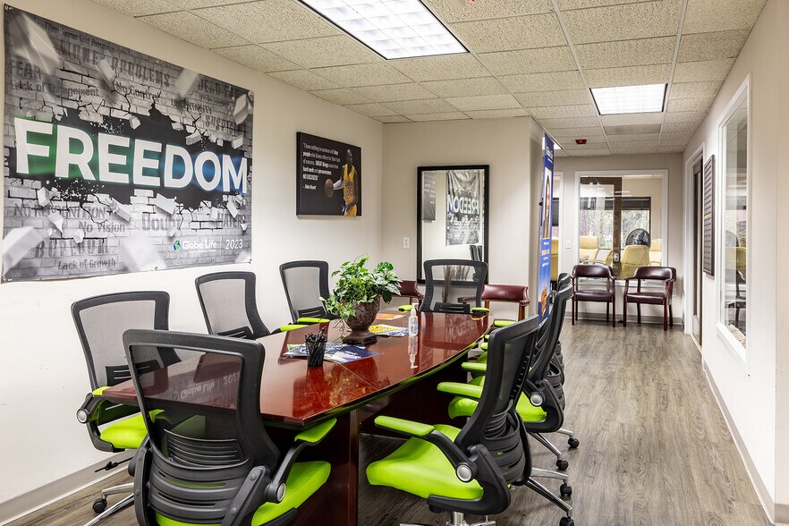More Photos Of 7948 Baymeadows Way, Jacksonville Office For Lease