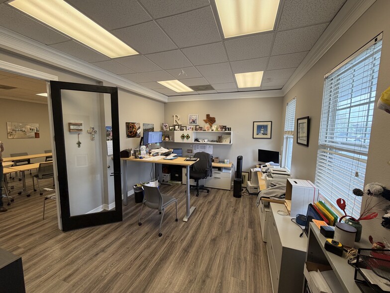 More Photos Of 2620 Brushy Creek Loop, Cedar Park Office For Lease