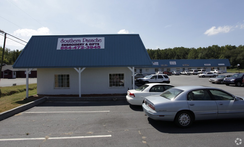More Photos Of 10471 Asheville Hwy, Inman Unknown For Lease