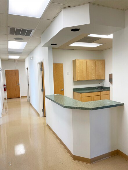 More Photos Of 3030 Ashley Town Center Dr, Charleston Office For Lease