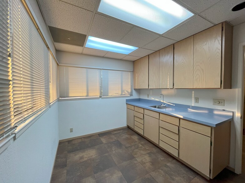 More Photos Of 1667 Dominican Way, Santa Cruz Medical For Lease