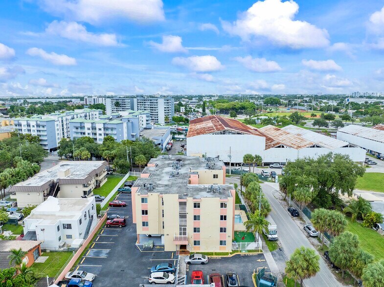 More Photos Of 2400 NW 16th Street Rd, Miami Apartments For Sale