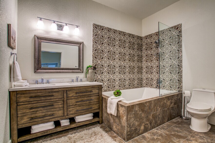 More Photos Of 2350 Bulverde Rd, Bulverde Hotel For Sale