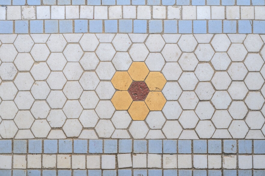 More Photos Of 237 Warren St, Hudson Storefront Retail Residential For Sale