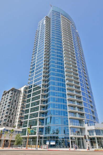 More Photos Of 777 E Ocean Blvd, Long Beach Apartments For Lease