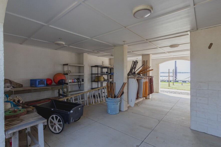 More Photos Of 7509 Broadway St, Galveston Lodge Meeting Hall For Sale