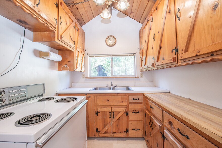 More Photos Of 590 Airport Road, Trinity Center Lodge Meeting Hall For Sale
