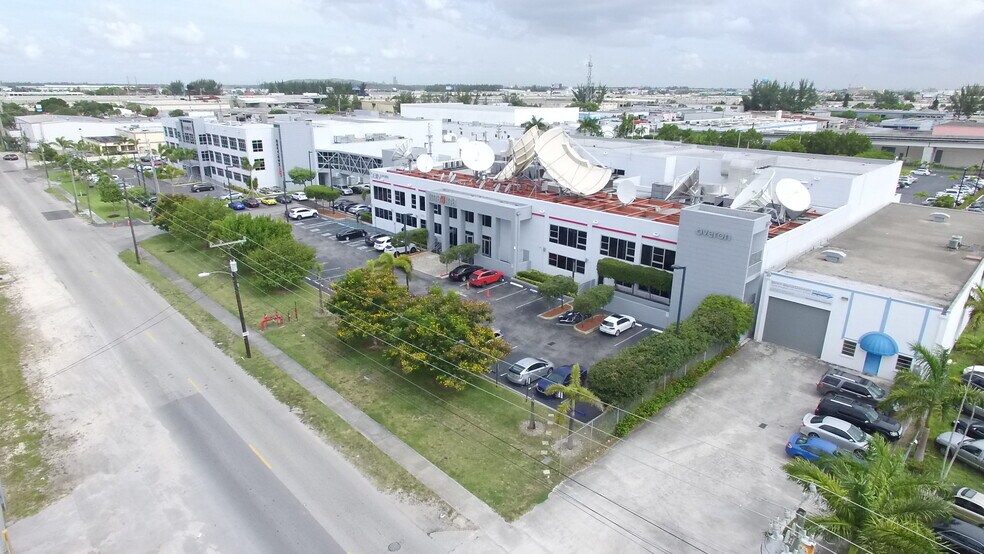 More Photos Of 7291 NW 74th St, Medley Warehouse For Sale