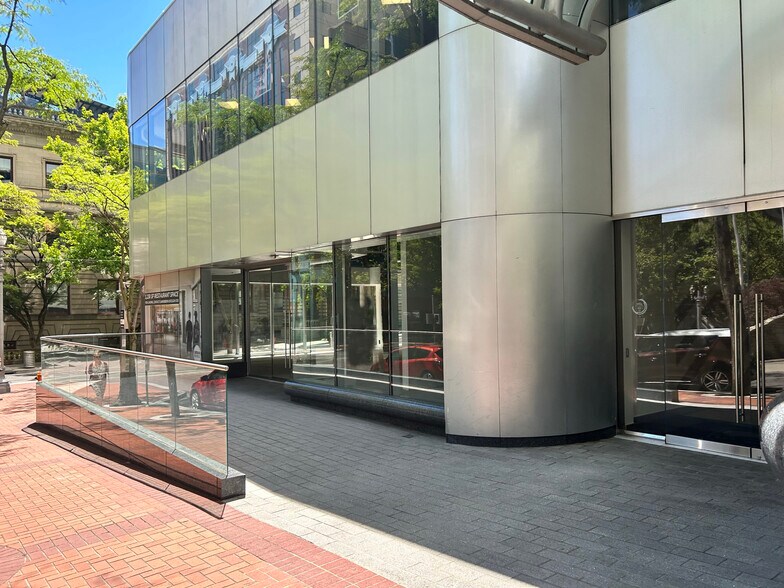 More Photos Of 1211 SW 5th Ave, Portland Office For Lease