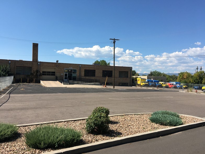 More Photos Of 2555 S Santa Fe Dr, Denver Light Distribution For Lease