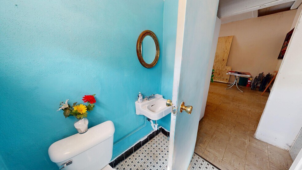 More Photos Of 1107 Spring St, Hot Springs Flex For Lease