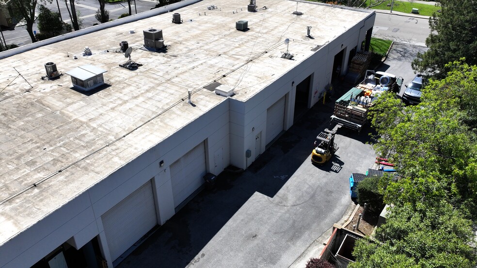 More Photos Of 16120 Caputo Dr, Morgan Hill Manufacturing For Lease