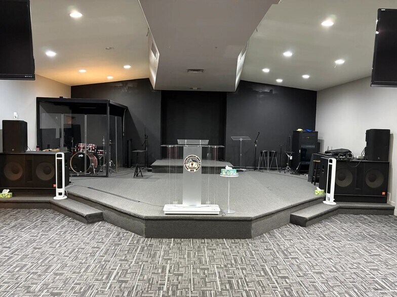 More Photos Of 4312 W Osborn Rd, Phoenix Office For Sale