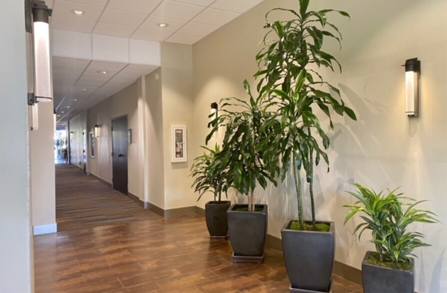 More Photos Of 16766 Bernardo Center Dr, San Diego Medical For Sale