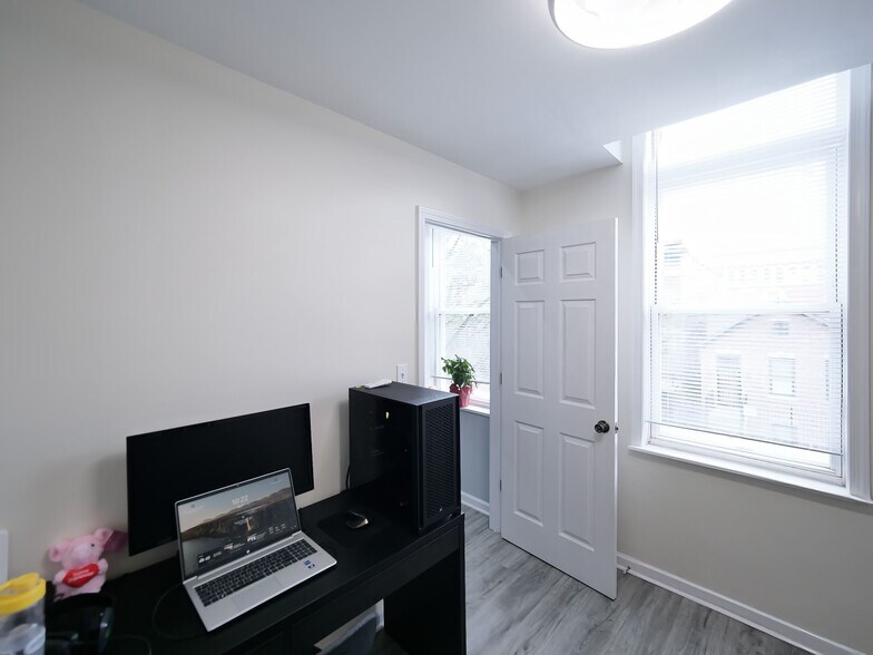 More Photos Of 2312 W 21st St, Chicago Apartments For Sale