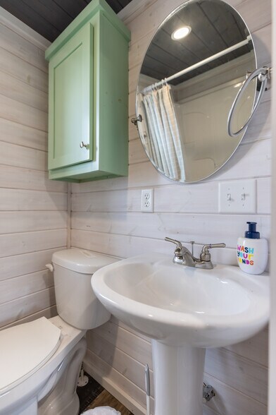 More Photos Of 2199 Roosterville Rd, Roopville Horse Stables For Sale