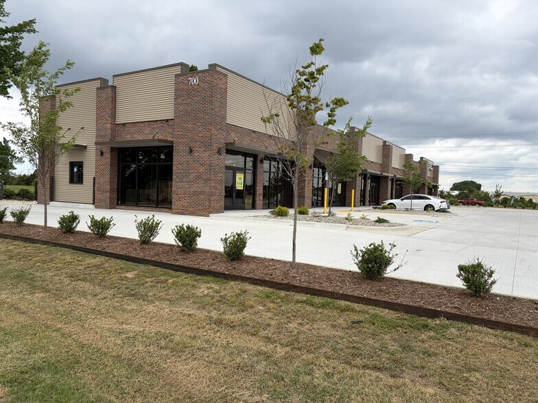 Primary Photo Of 700 Shelby Trail, Conway Storefront For Lease