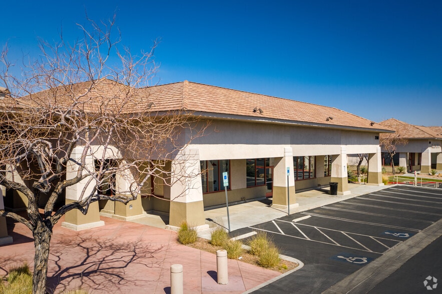 More Photos Of 2511 Anthem Village Dr, Henderson Unknown For Lease