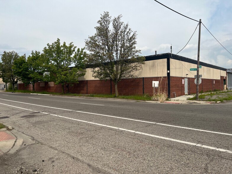 More Photos Of 4731 Bellevue St, Detroit Warehouse For Lease