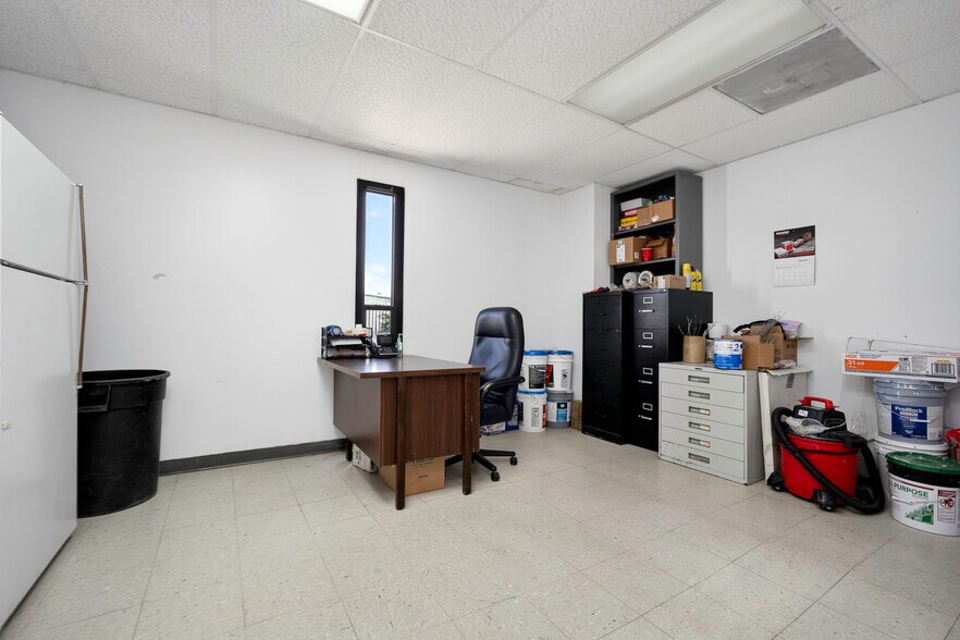 More Photos Of 1820 N Council Rd, Blanchard Food Processing For Sale