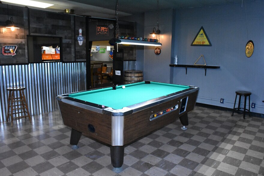 More Photos Of 11712 Hydetown Rd, Titusville Bowling Alley For Sale