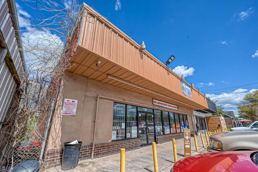 More Photos Of 515 Berry Rd, Houston Freestanding For Lease