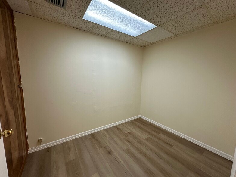 More Photos Of 3816 Hollywood Blvd, Hollywood Medical For Lease