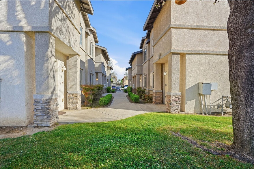 Primary Photo Of 600 Hosking Ave, Bakersfield Apartments For Sale