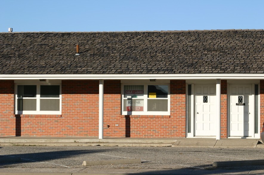 More Photos Of 3003 Hall St, Hays Medical For Sale