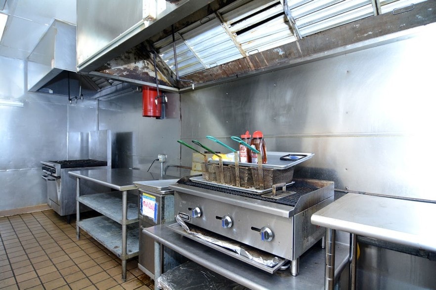 More Photos Of 1111 Dawson Rd, Albany Restaurant For Sale