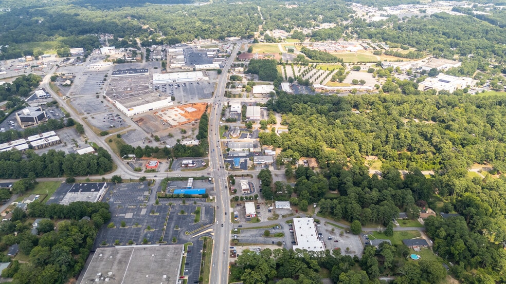 More Photos Of 123 Lawand Dr, Columbia Office Residential For Sale