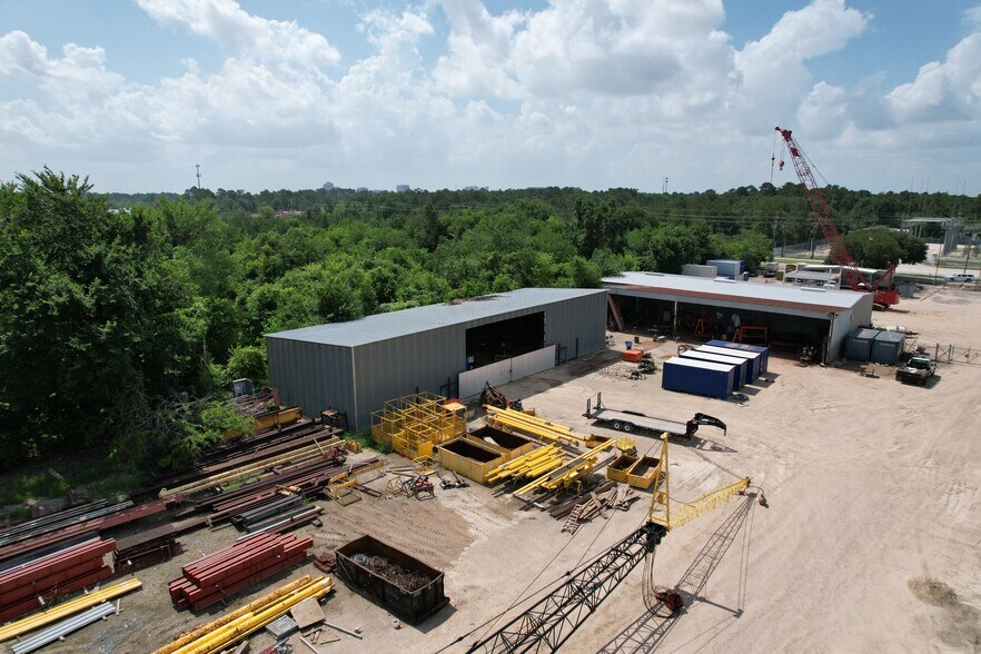 More Photos Of 1310 Spears Rd, Houston Warehouse For Lease