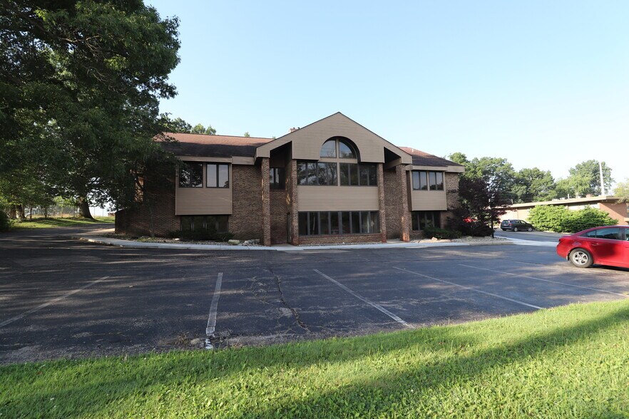 More Photos Of 1803 Whites Rd, Kalamazoo Office For Lease