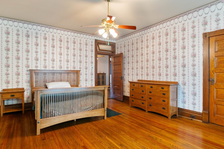 More Photos Of 639 Tower St, Tazewell Specialty For Sale