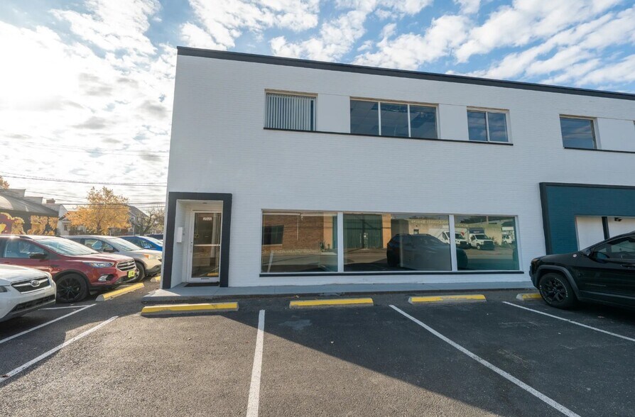 More Photos Of 1055 W 3rd Ave, Columbus General Retail For Sale