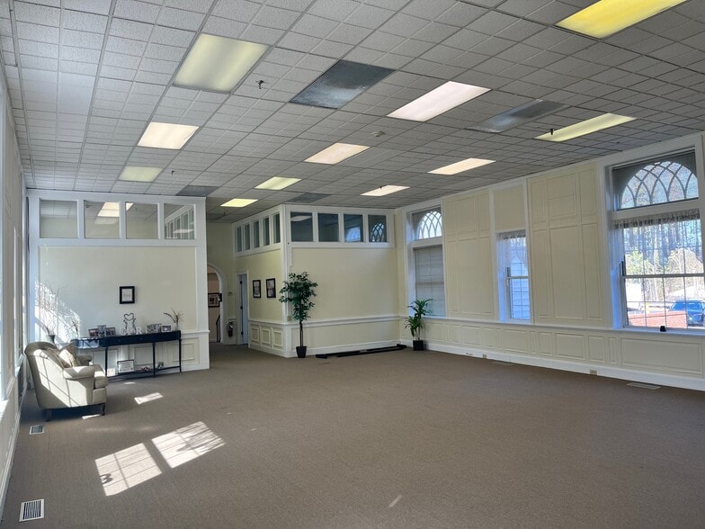 More Photos Of 2217 Princess Anne St, Fredericksburg Office Residential For Lease