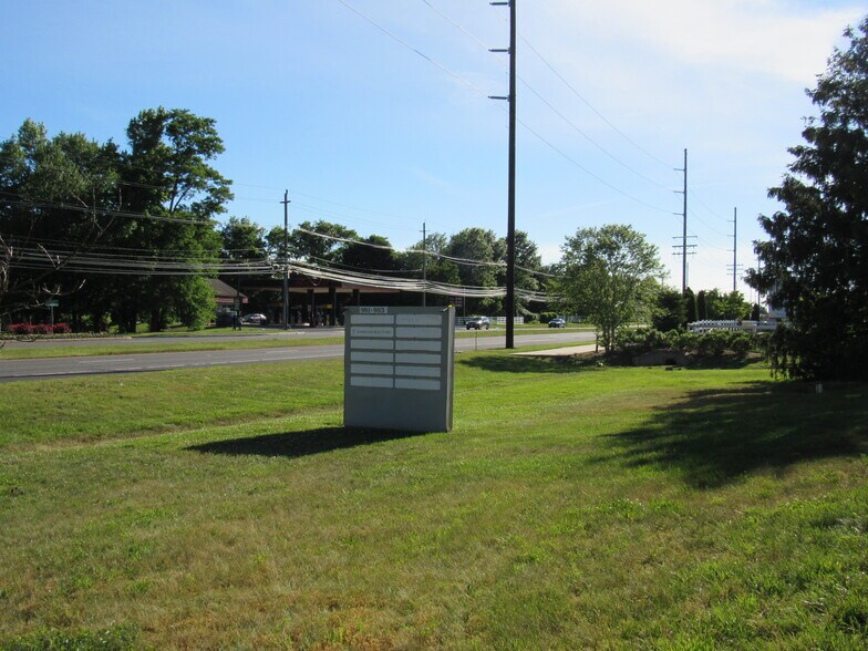 More Photos Of 981 State Route 33 W, Monroe Township Medical For Lease