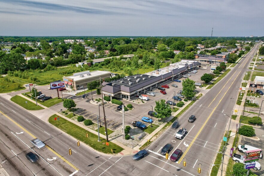 More Photos Of 3802 E Court St, Flint Unknown For Lease