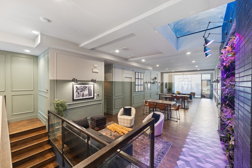 More Photos Of 2521 N Halsted St, Chicago Apartments For Lease