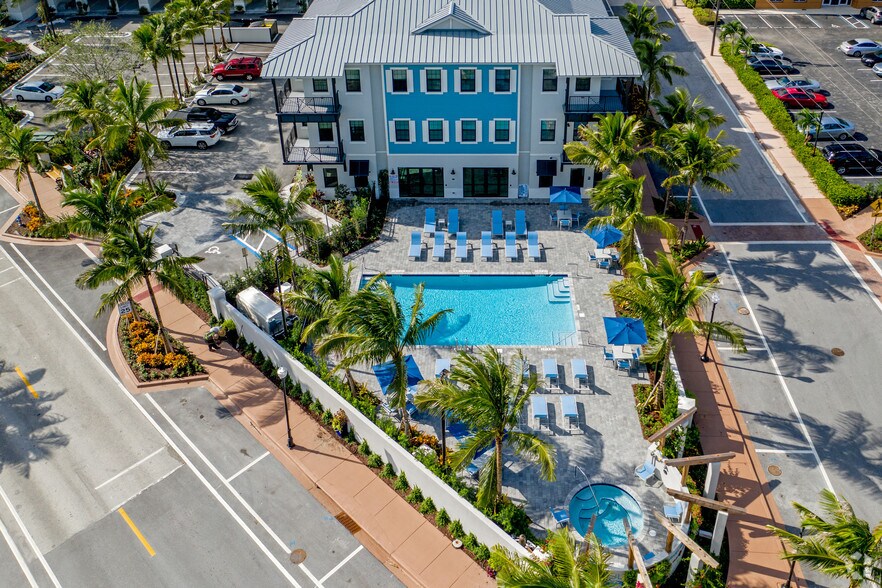 More Photos Of 201 SW Joan Jefferson Way, Stuart Apartments For Sale