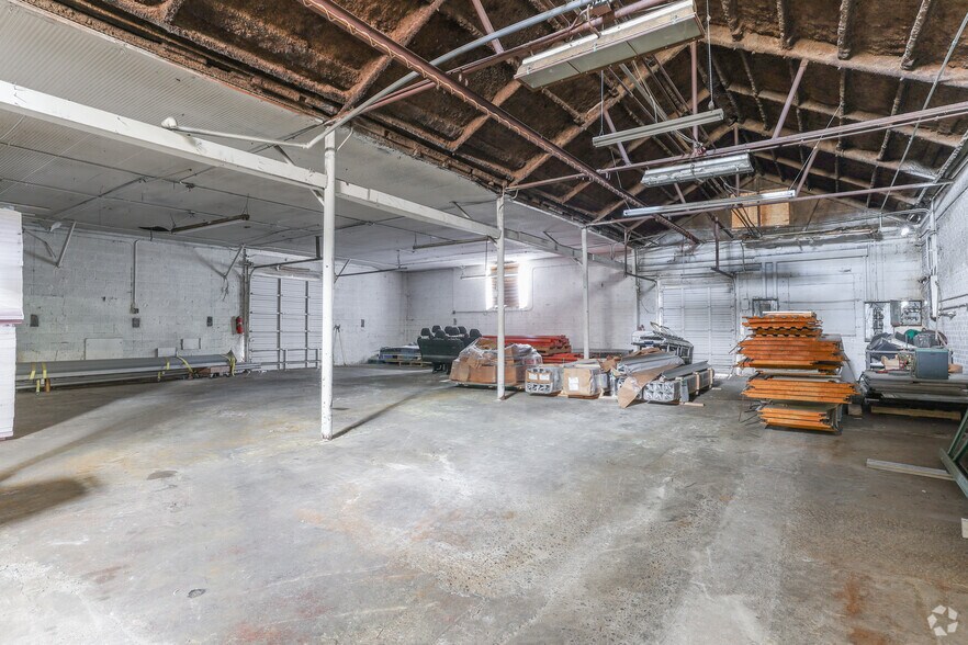 More Photos Of 711-725 SW 4th St, Oklahoma City Service For Sale