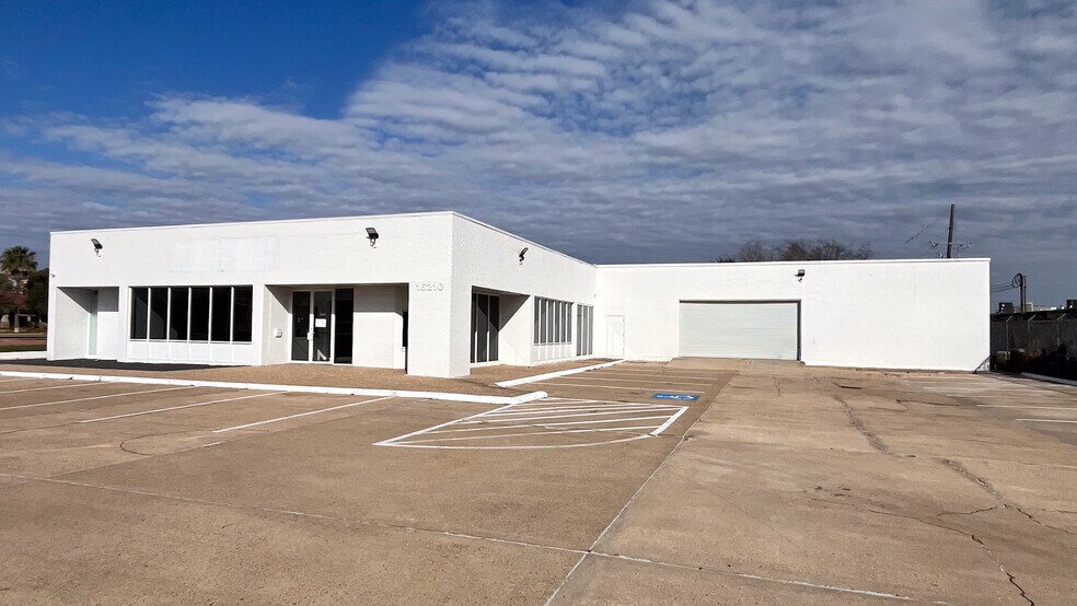 More Photos Of 16210 Clay Rd, Houston Auto Repair For Lease
