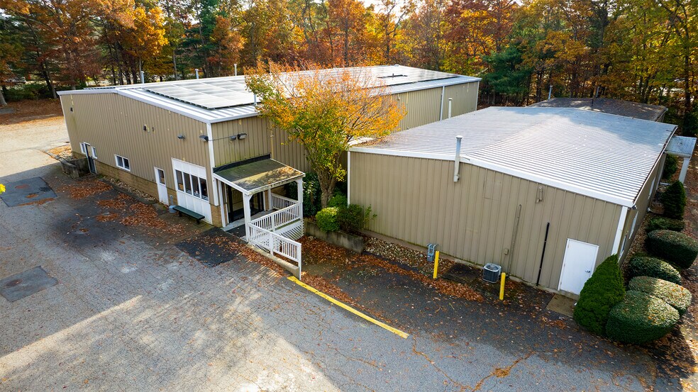 More Photos Of 50 Aldrin Rd, Plymouth Flex For Sale
